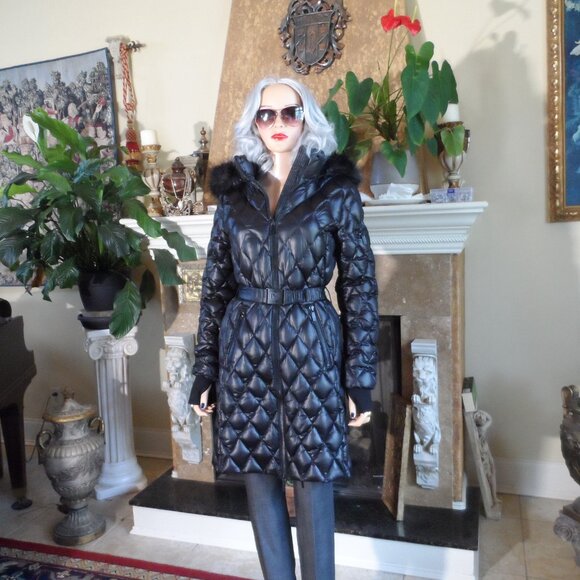 New Diane Von Furstenberg Black Quilted Down Coat w/Faux Fur Trim Hood Size S - Picture 3 of 16